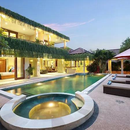 Villa J Deluxe