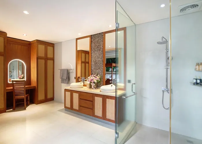 J Deluxe Villa